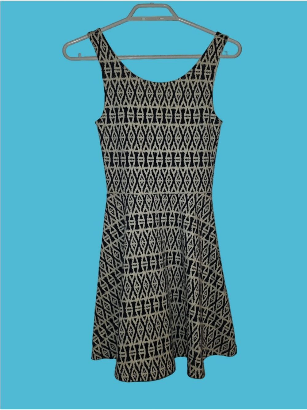 4/$67 Deal! Divided Black and White Sleeveless Geometric Skater Dress